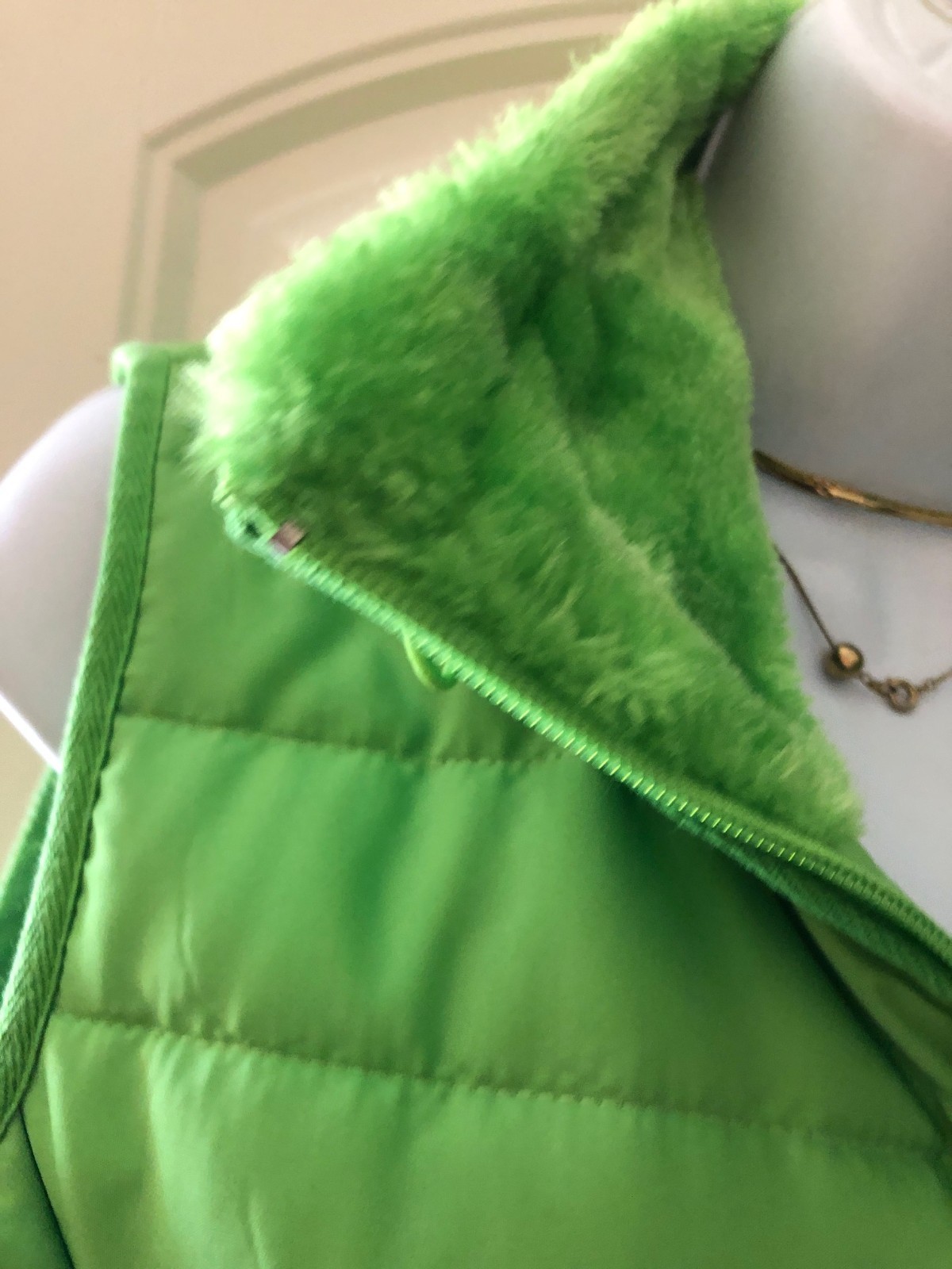 NWOT Onque Quilted Vest  Small GREEN   Fur Collar Zip w/pockets RARE image 2