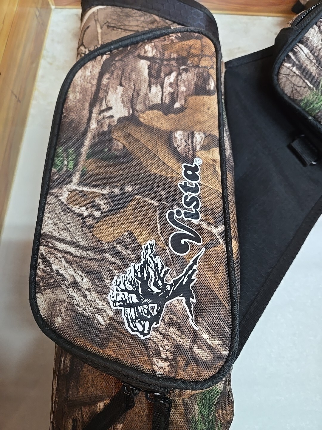 VISTA Brand Three Tube Archery Quiver; Camo