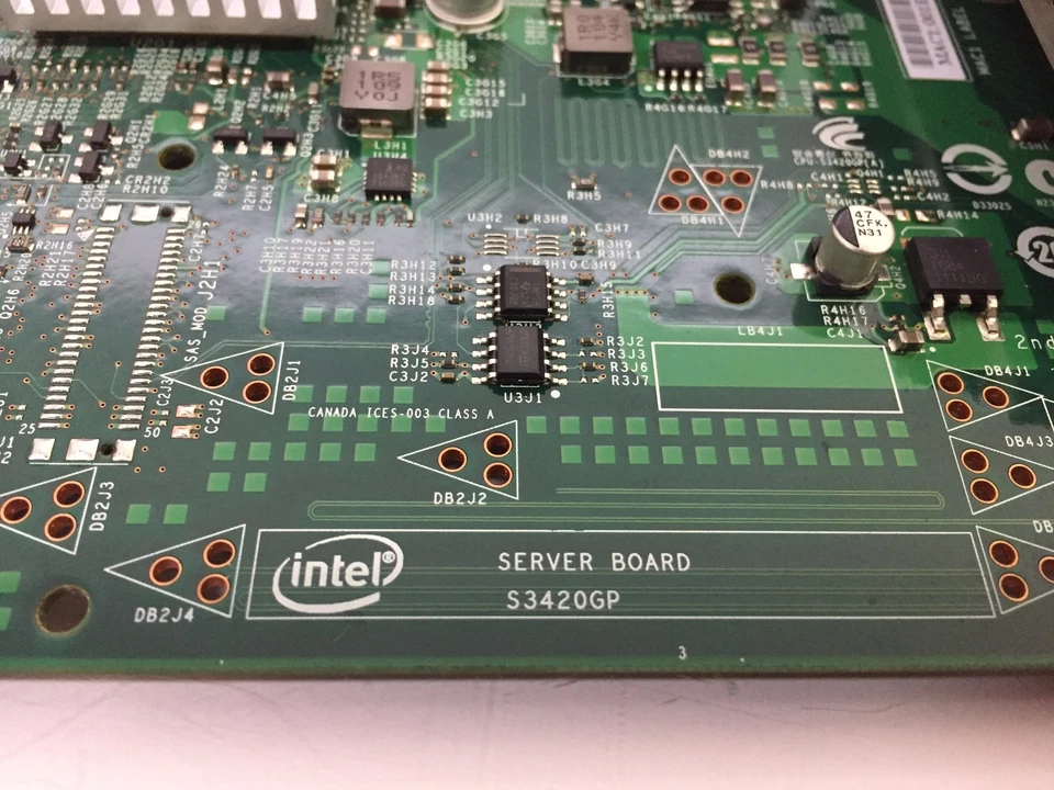 Intel S3420GP Server Board Intel SLBLD 2.66GHz E51976-406 4-Slot No I/O Plate - Image 2 of 4