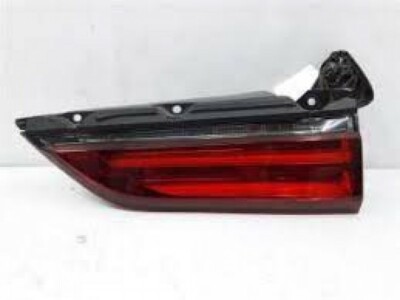Toyota Lexus Genuine OEM LENS & BODY RH LX570 URJ201 sequential