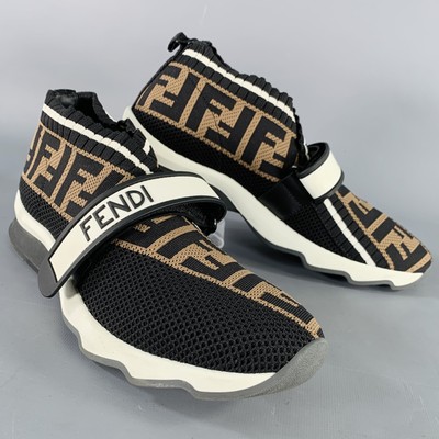 FENDI Größe 8 Rockoko Schwarz Braune Jacquard Monogramm ohne Bügel Sneakers