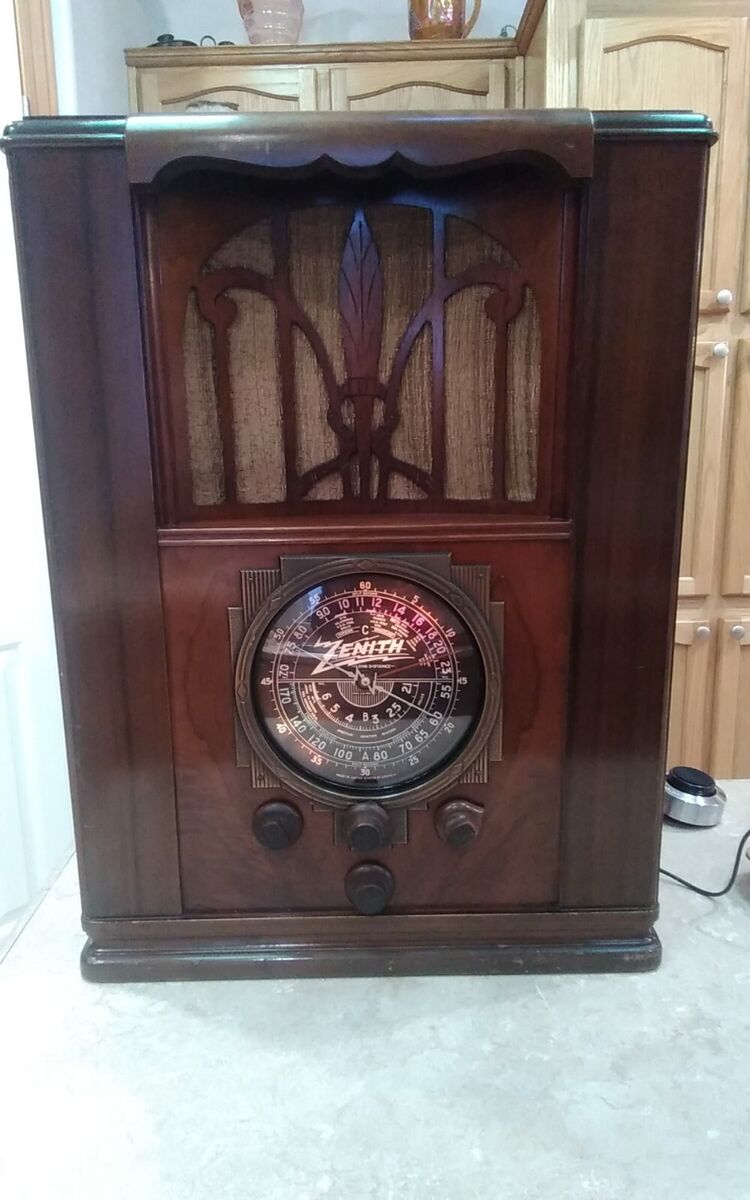 Vintage radio Zenith model 6-V-27 - wheat loaf 1936 tube lg Vintage radio Zenith model 6-V-27 - wheat loaf 1936 tube lg
