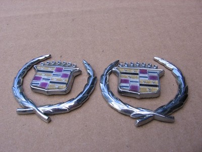  CADILLAC BROUGHAM-FLEETWOOD-DEVILLE-SEVILLE CREST-WREATH SAIL PANEL EMBLEM-OEM