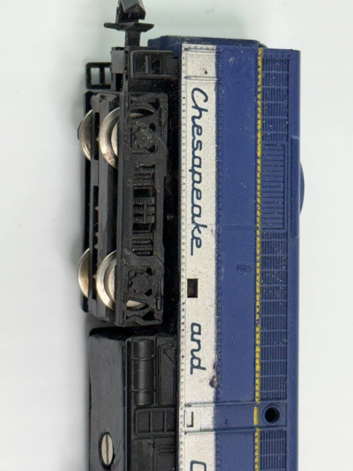 MRC N Alco FA locomotive Chesapeake and Ohio #7094 Working - Image 2 of 4