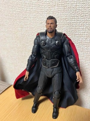 【ほんで】MAFEX AVENGERS INFINTY WAR THOR Amazon.com: MAFEX Thor- Avengers: Infinity War Action Figure