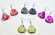 TWISTED STRIPED ANTIQUE SILVER HOOK EARRINGS
