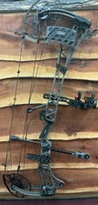 Mathews Lift X 33 Read to Shoot Great Condition 30.5 D/L 70# D/W Shale