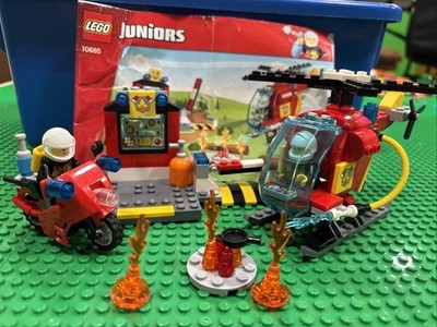 Lego Juniors City Fire SET #10685-VERY GOOD CONDITION AND COMPLETE (no SUITCASE)