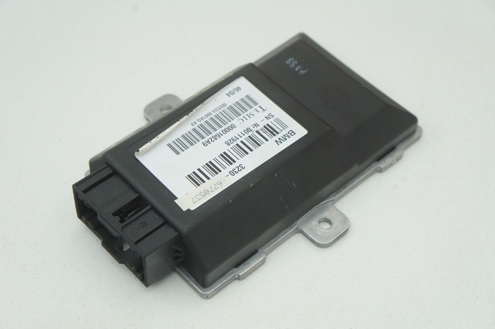 Steering Column Control Module OEM 32306770537 Rolls Royce Phantom 2004