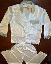 Vintage Victoria  s Secret Gold Label Sz S PJ Pajamas Set 2 Pc Lace Tag  Hanger