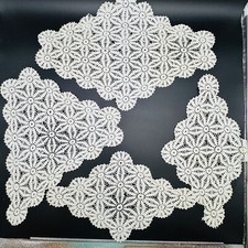 Crochet Ivory Diamond Triangle Doily Set Of 4 Vintage Estate Cottage Granny READ
