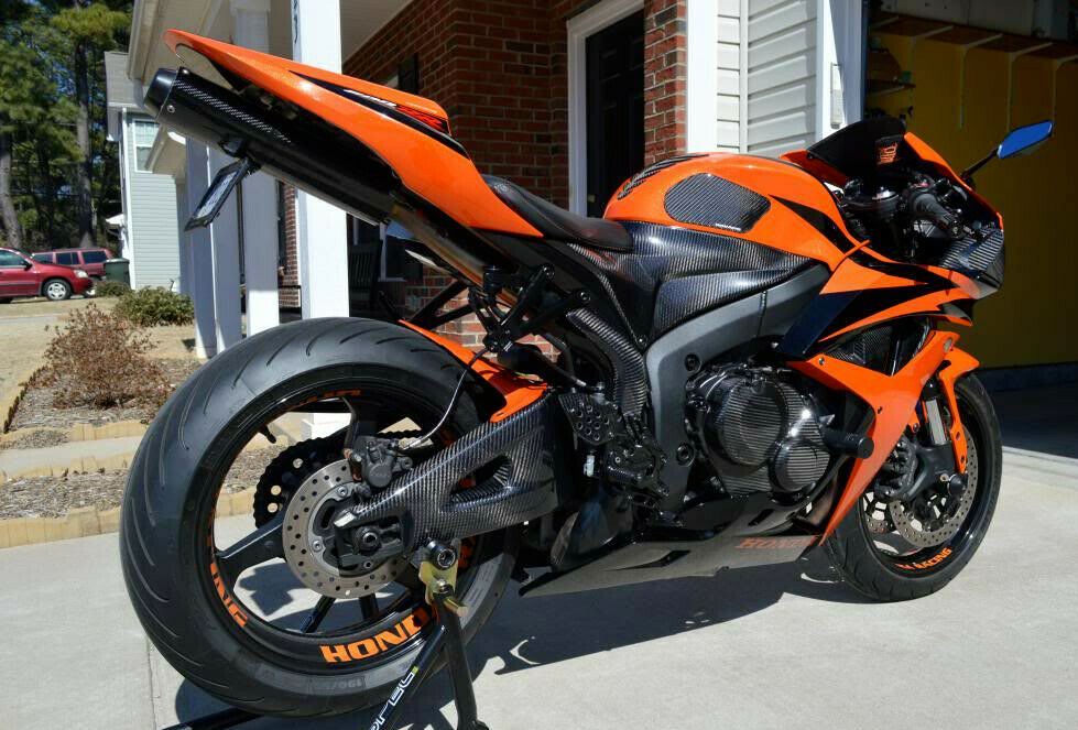 CARBON FIBER FRONT FENDER HONDA CBR 600RR 07-08-09-2010-2012-2013