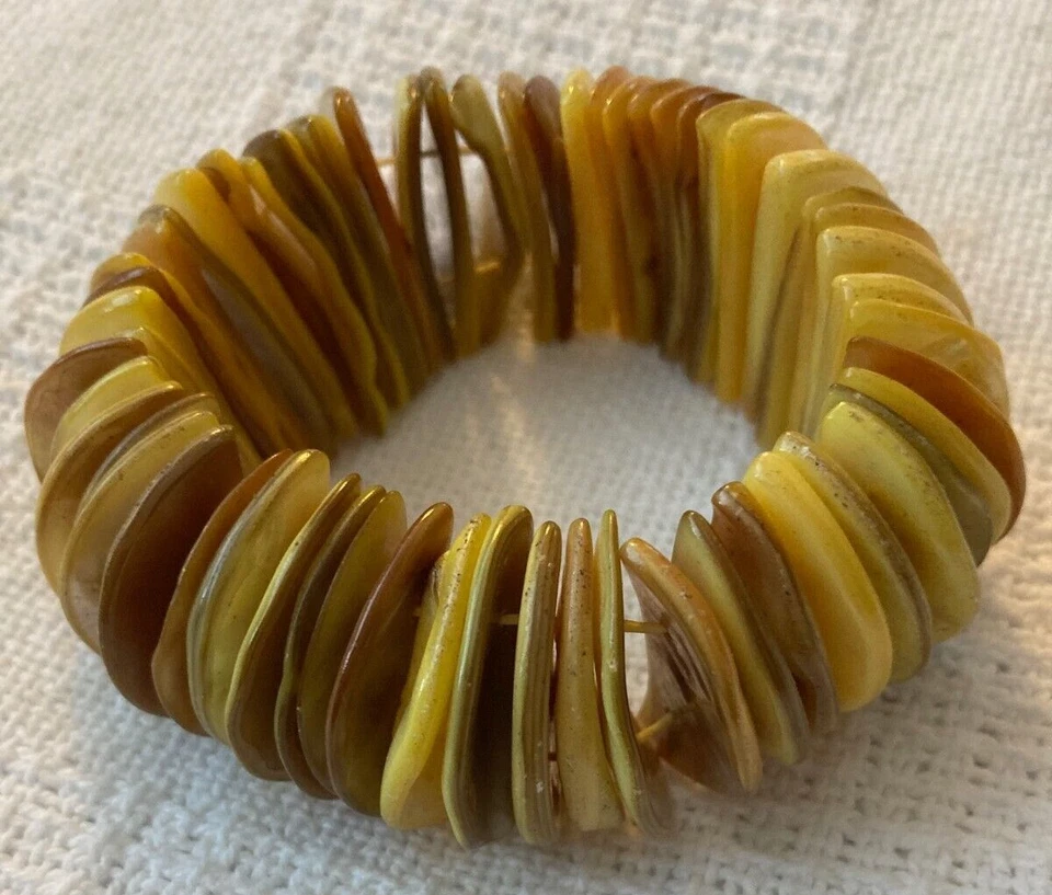 染色海贝壳弹力手链重型黄金 褐色 — 第 2/4 张图片