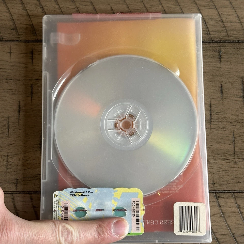 Sistema operativo Microsoft Windows 7 Professional 64 bits - DVD Foto 2 de 3