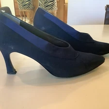 Vtg Yves Saint Laurent YSL  Navy Blue Silk 3” Pumps 8M Italy W OW