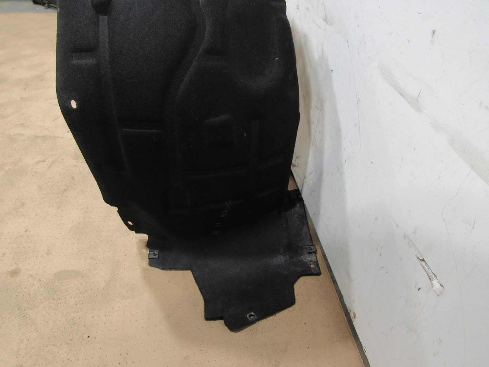 14-18 Aston Martin Vanquish 2014 Front Left Fender Liner Splash Shield Guard *:Y