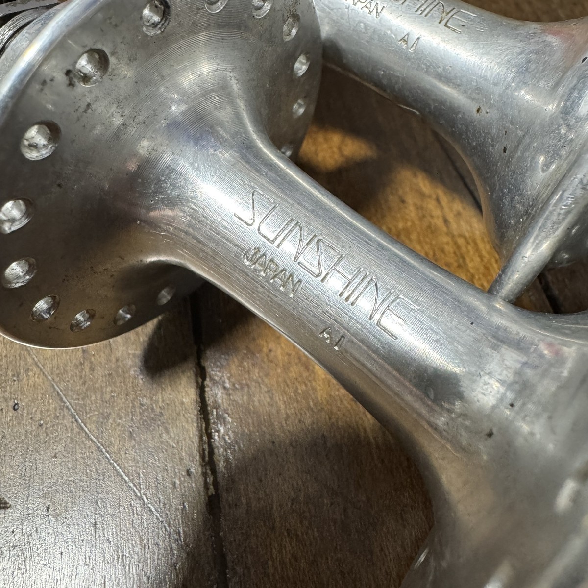 Vintage Sunshine Sealed Bearing Hub Set 36H Nutted Silver Alloy