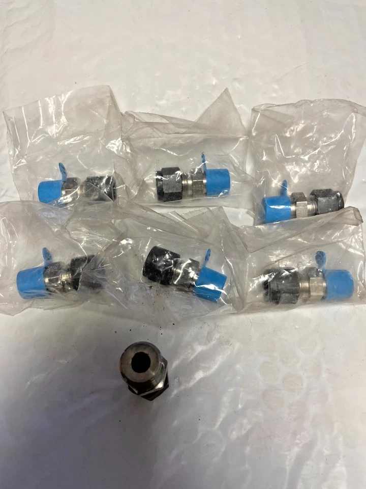 ISSU6MC4 SSP UNILOK 316SS 3/8'' TUBE X 1/4'' NPT MALE CONNECTOR - 7 Piece Set - Image 3 of 3
