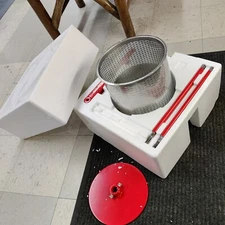 3.69 Gallon Heavy-duty Cross-beam Stainless Steel Fruit and Wine Press,  EJWOX