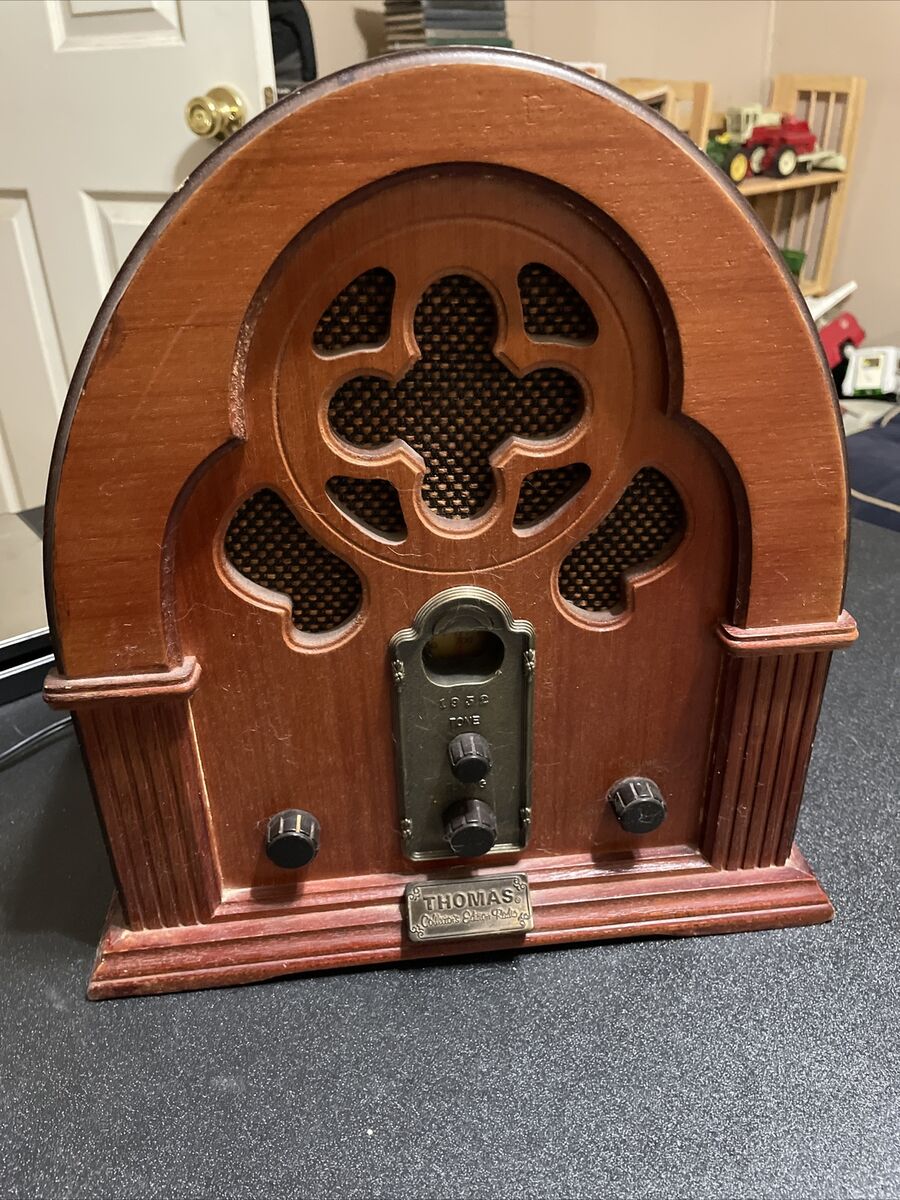 Vintage Thomas Collector's Edition AM/FM/AFC 1932 Radio + Vintage Thomas Collector's Edition AM/FM/AFC 1932 Radio +
