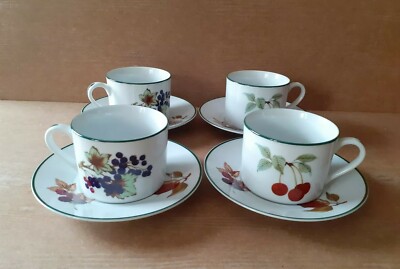 Royal Worcester Evesham Vale x 4 Teetassen & Untertassen unbenutzter Zustand 