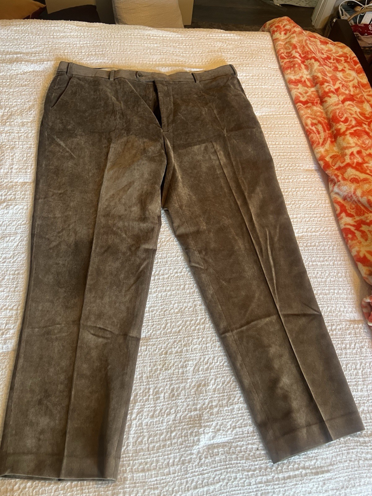 Enro Men's Brown Corduroy Pants Size 46/32 Straight Leg Flat Front Casual