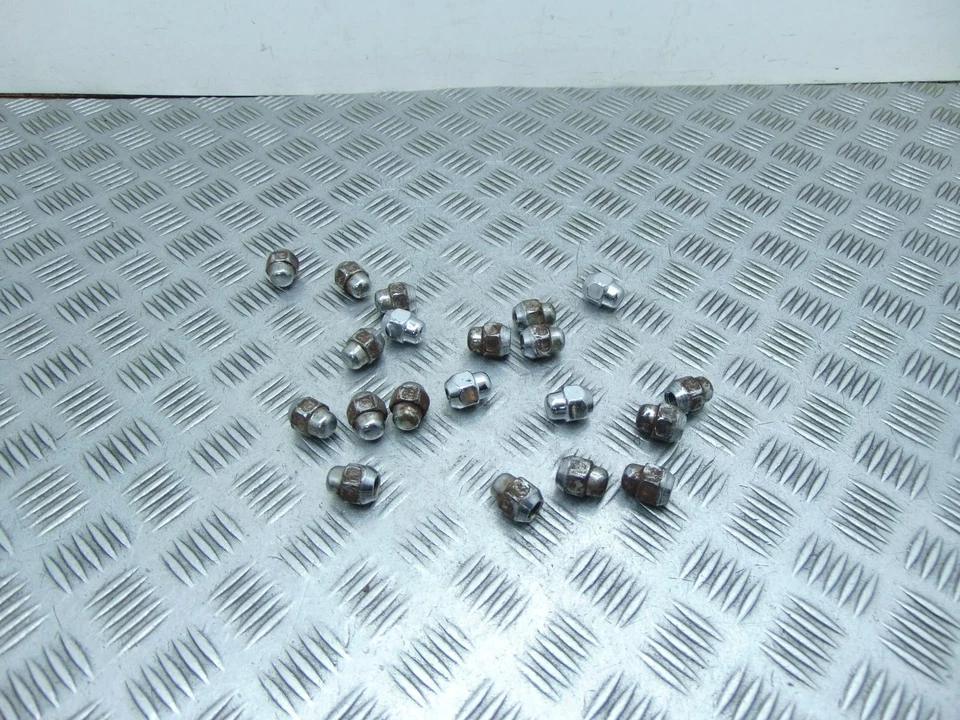 Tuercas de rueda Hyundai Veloster pernos pernos Mk1 2012-2014R Foto 2 de 4