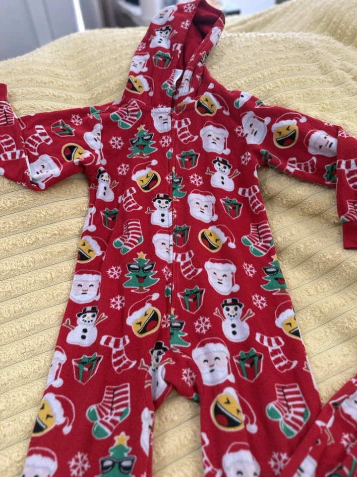Children’s Place Christmas one piece Pajamas Hooded Size 7/8 - Image 2 of 3
