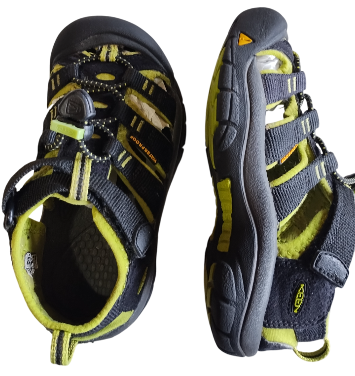 Sandali impermeabili Keen taglia 11 bambino verde nero punta chiusa escursionismo coulisse