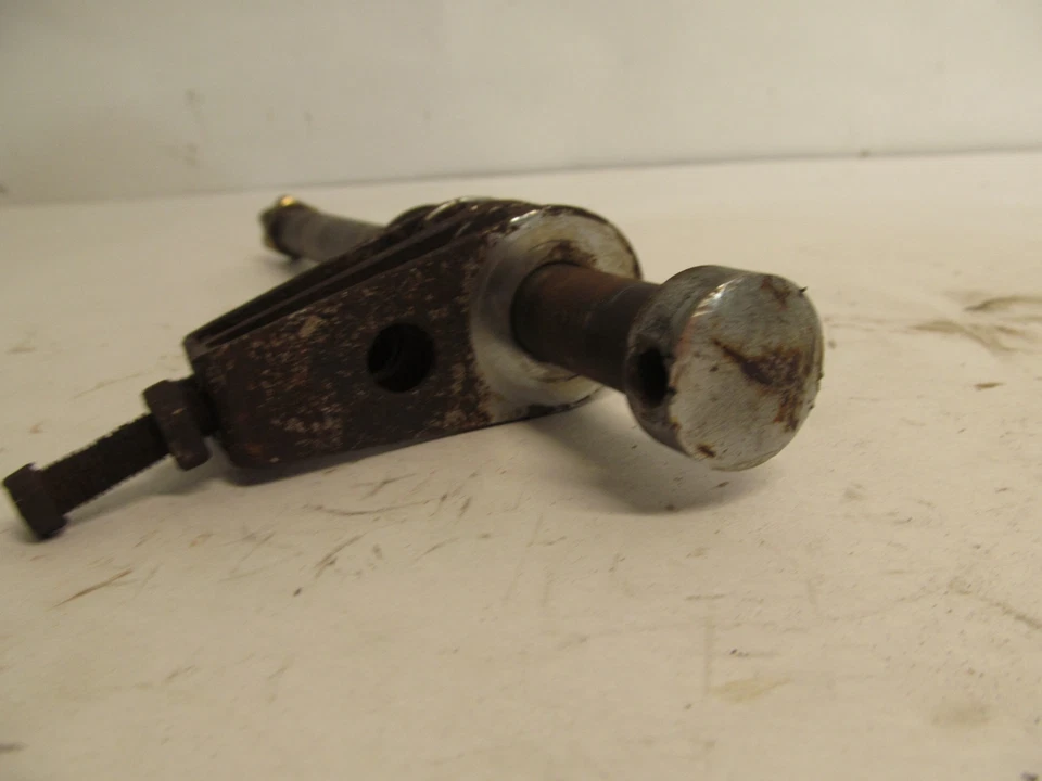1976 YAMAHA DT 400 REAR WHEEL AXLE - Image 4 of 4