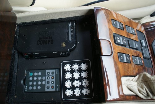 Ultimate ex-factory prototype P38 Range Rover, celebrity owner - Picture 10 of 12