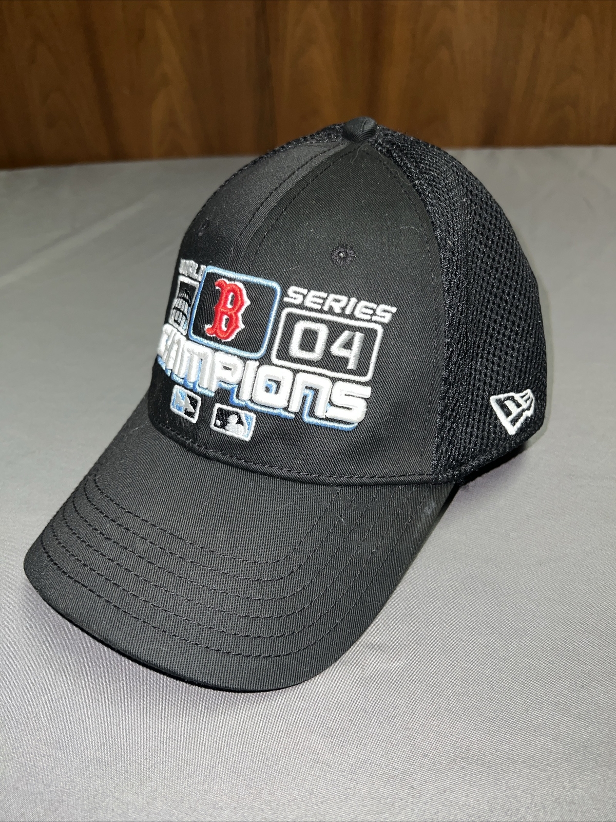 Boston Red Sox 2004 World Series Champions Fitted Black Cap by New Era-image