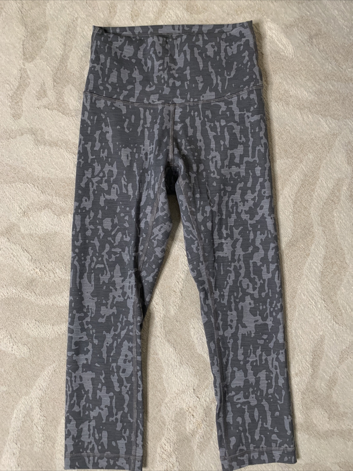 Lululemon Wunder Under Womens Sz 4 Hi-Rise Full-O… - image 1