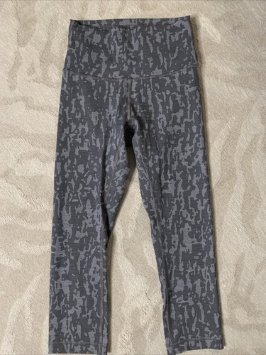 Lululemon Wunder Under Womens Sz 4 Hi-Rise Full-On Luxtreme Gray Animal Print