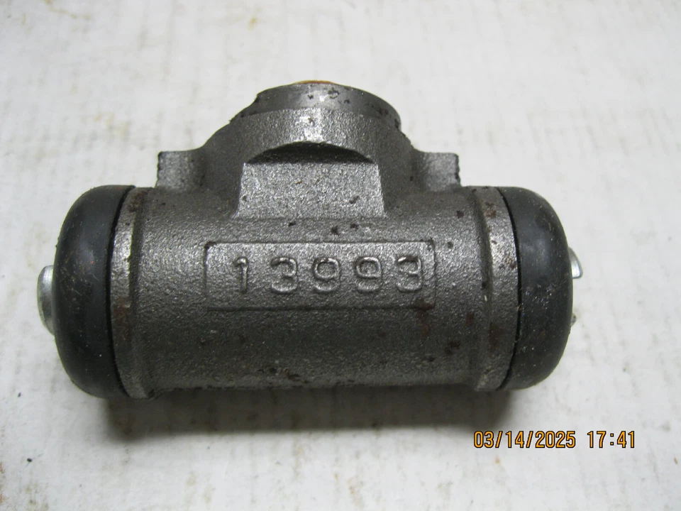 Drum Brake Wheel Cylinder-4WD Rear Left Bendix 33993 (box rough, nos) Foto 3 de 4