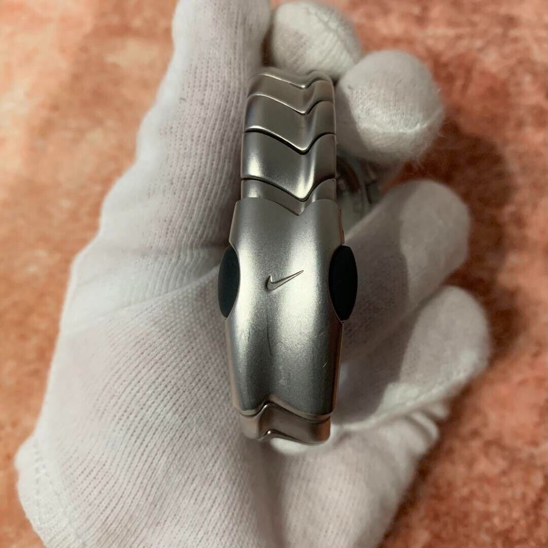 NIKE armored triax 90s 00s y2k Stainless steel band Black NIKE armored triax 90s 00s y2k Stainless steel band Black