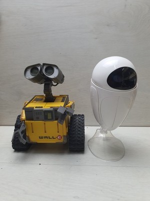Vintage Collectible WALL-E & EVE THINKWAY DISNEY PIXAL Toy