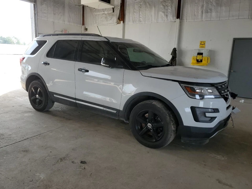 Ford Explorer 2017 caja de fusibles 3,5 L 4x4 OEM usado 107 k millas - stock #25C357 Foto 4 de 4
