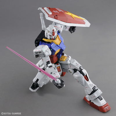 BANDAI PGU PG 1/60 Perfect Grade Unleashed RX-78-2 Gundam Model