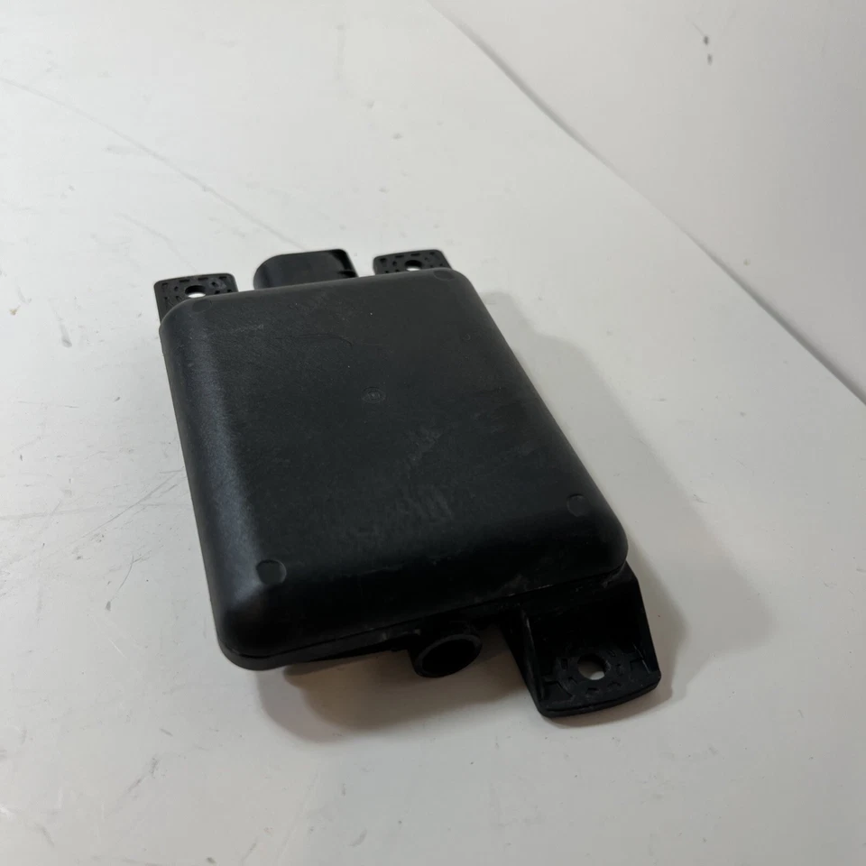 Volkswagen Golf 2016 lado izquierdo sensor de punto ciego 5Q0907685B OEM Foto 2 de 4