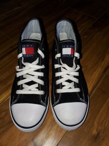 tommy hilfiger sneakers vintage