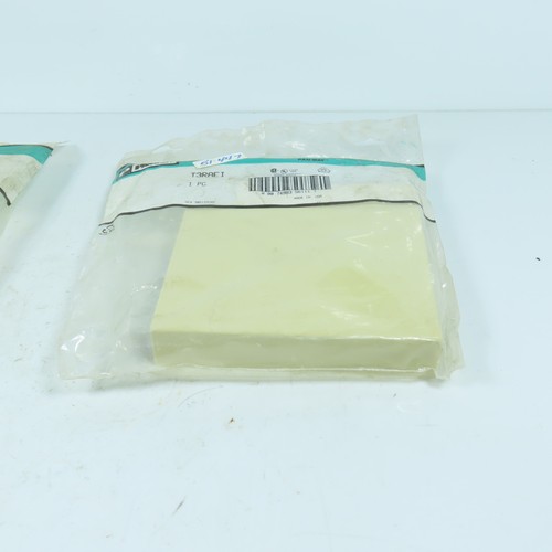 Panduit T3RAEI Type T3 Non-Metallic Surface Raceway Right Angle Lot Of 2 - 第 4/7 張圖片