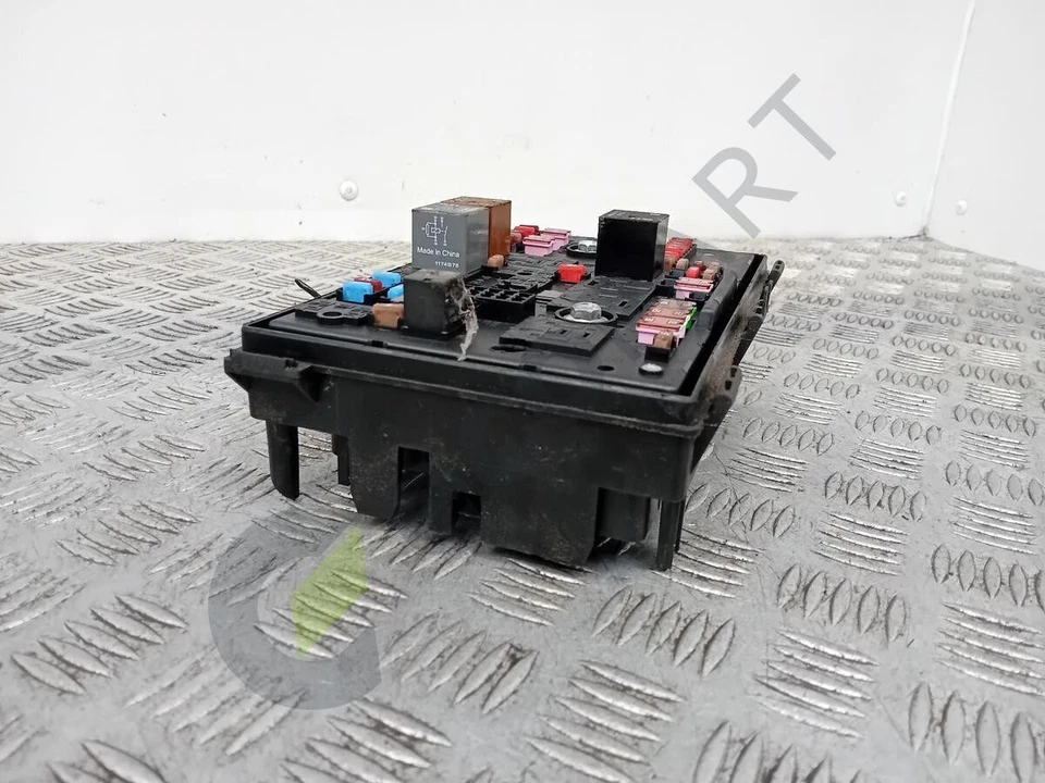 2012-2024 VAUXHALL AMPERA Fuse Box 22785253 - Image 4 of 4