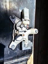 2009 Hummer H3 Rear Wiper Motor Oem Used 2009 Hummer H3 Rear Wiper Motor Oem Used