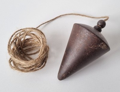 Tolles, altes Lot / Senklot für Maurer - aus Eisen mit Schnur - um 1900/20 - rar