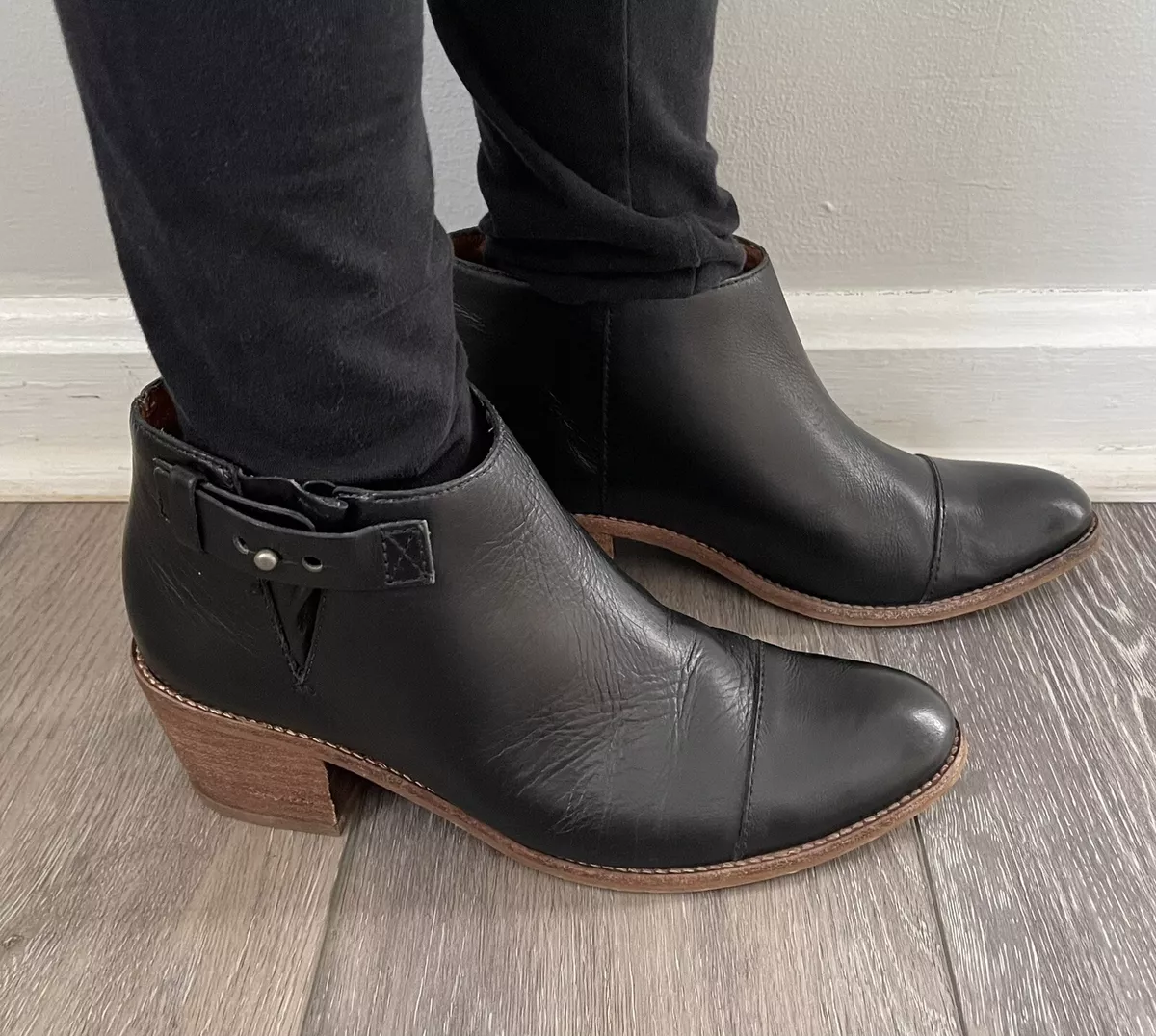 Dakota chop hot sale out bootie