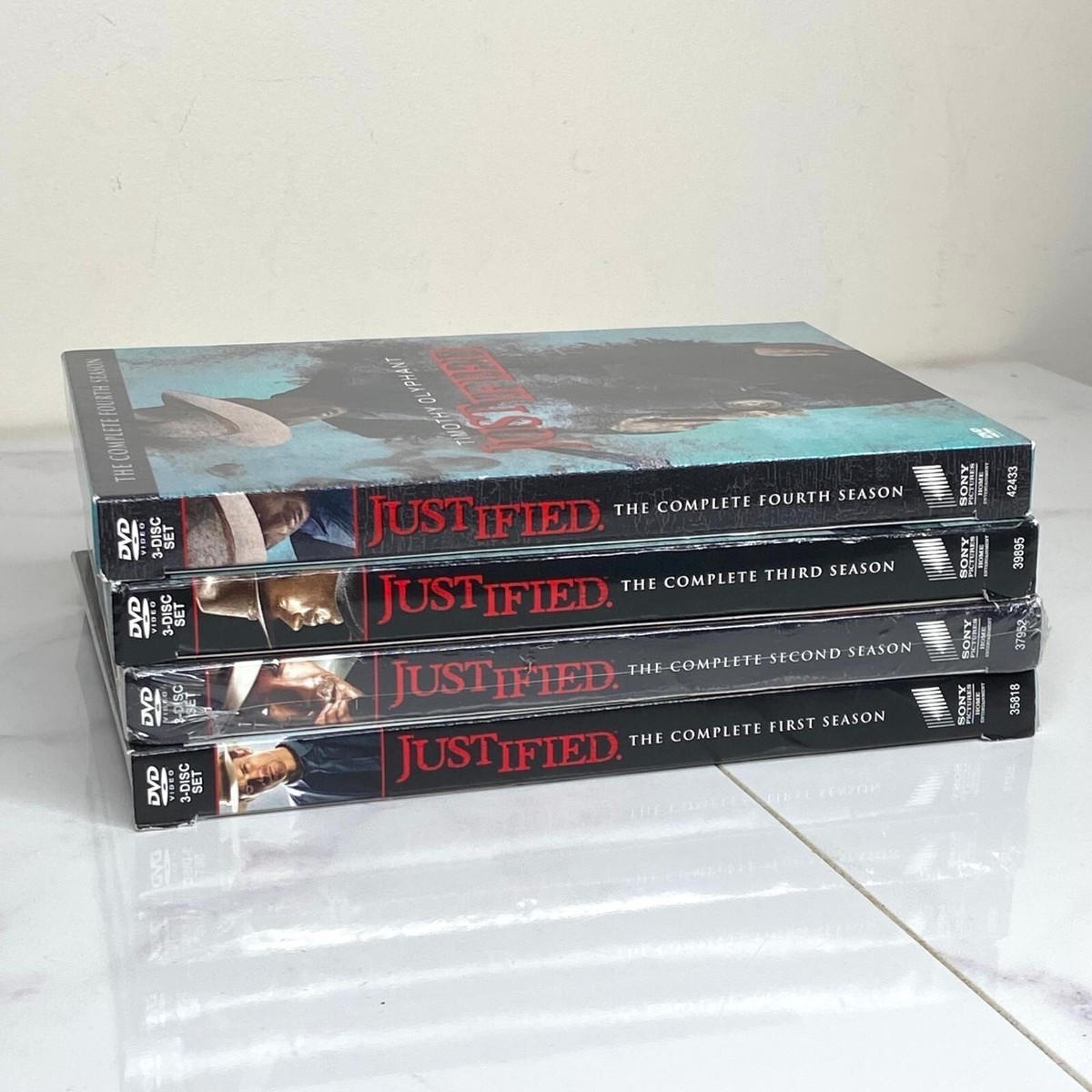 Justified TV Series: Complete Seasons 1-4 DVD Set Timothy Olyphant