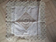 Originales Tischdeckchen mit Signaturen zur Erinnerung der Nationalen Volksarmee