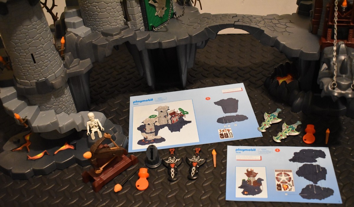 PLAYMOBIL 4835 GRAND Château du Dragon - Bien joué avec ensemble