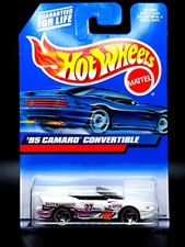 HOT WHEELS '95 CAMARO CONVERTIBLE #179 Die-Cast Car MOC COMPLETE 1999